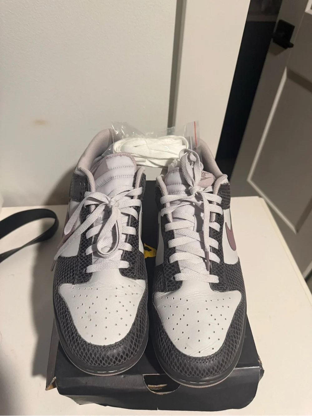 Nike classic low